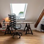 Design-loft Und *