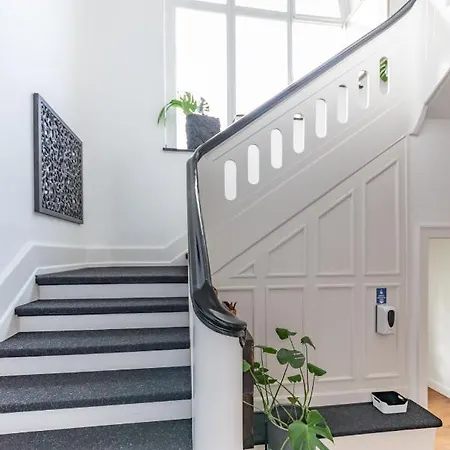 Апартаменты Design-loft Und *