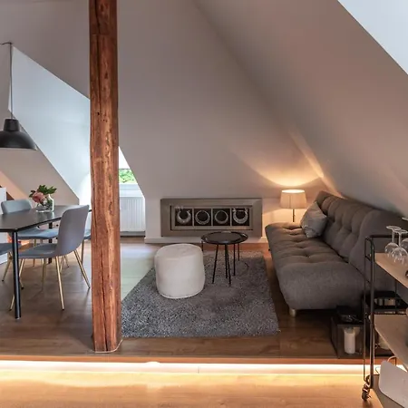 Design-loft Und *