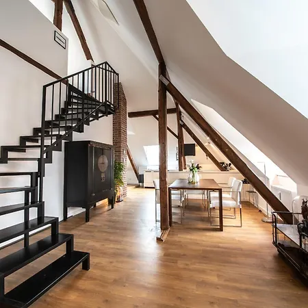 Design-loft Und Апартаменты *