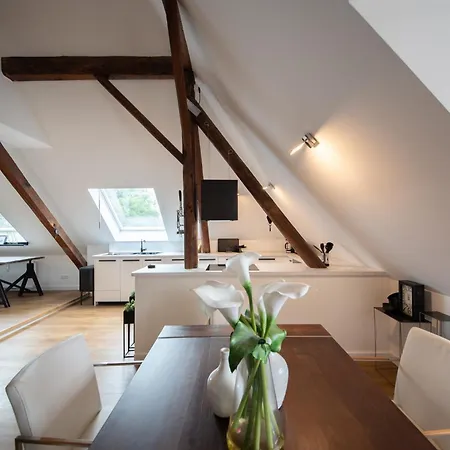 Апартаменты Design-loft Und *