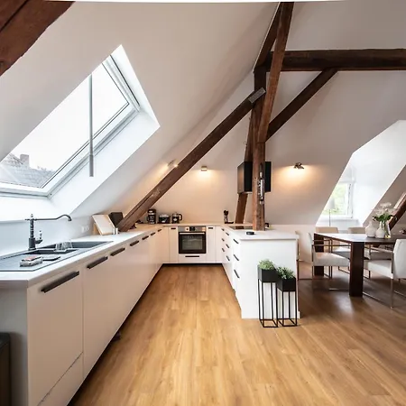 Design-loft Und *